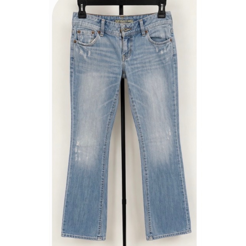 American Eagle Outfitters Light Wash Denim Jeans Made to Last Blue Womens